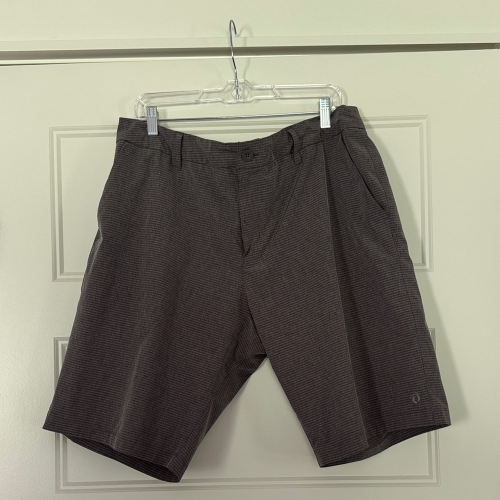 Men's Charcoal Textured Flat Front Shorts Size 38